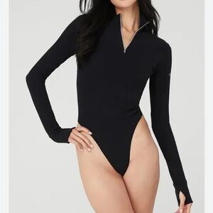 RISE-UP LONG SLEEVE BODYSUIT